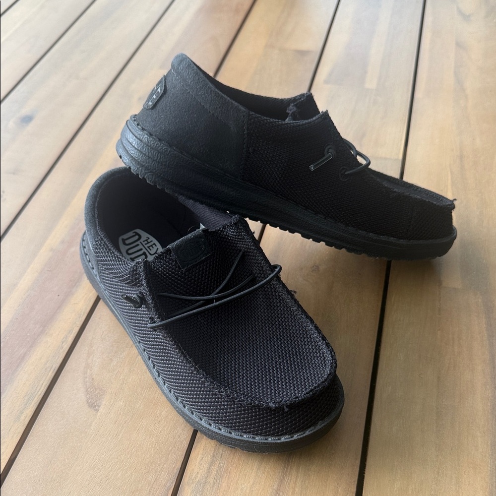 Hey Dude Kids Size 3 Wally Slip On Shoes